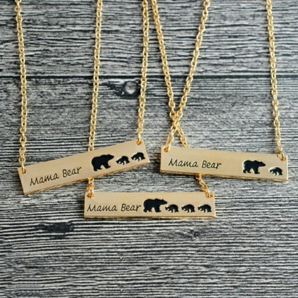 Jewelry - *** 5/$25 SALE! ***  Mama Bear & Cub Necklace